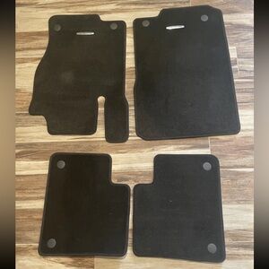MERCEDES-BENZ Floor Mats‎ Set of 4